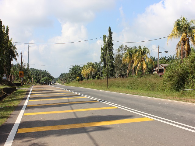 kemudahan jalan raya